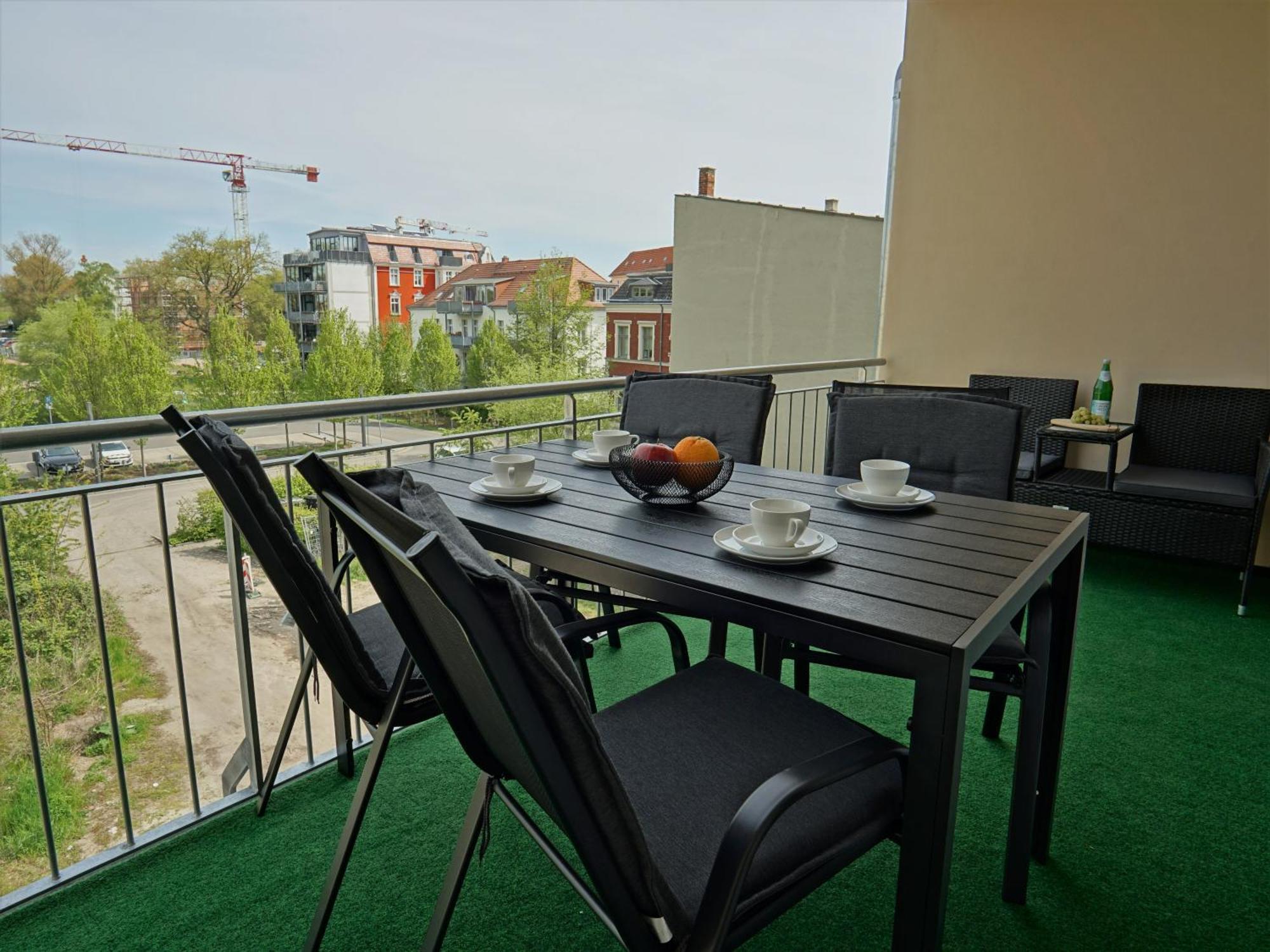 Ferienwohnung "Hogulu" Brandenburg, Balkon, Neustadt, Kueche, Wassernaehe - Parkplatz Inklusive Brandenburg an der Havel Zimmer foto
