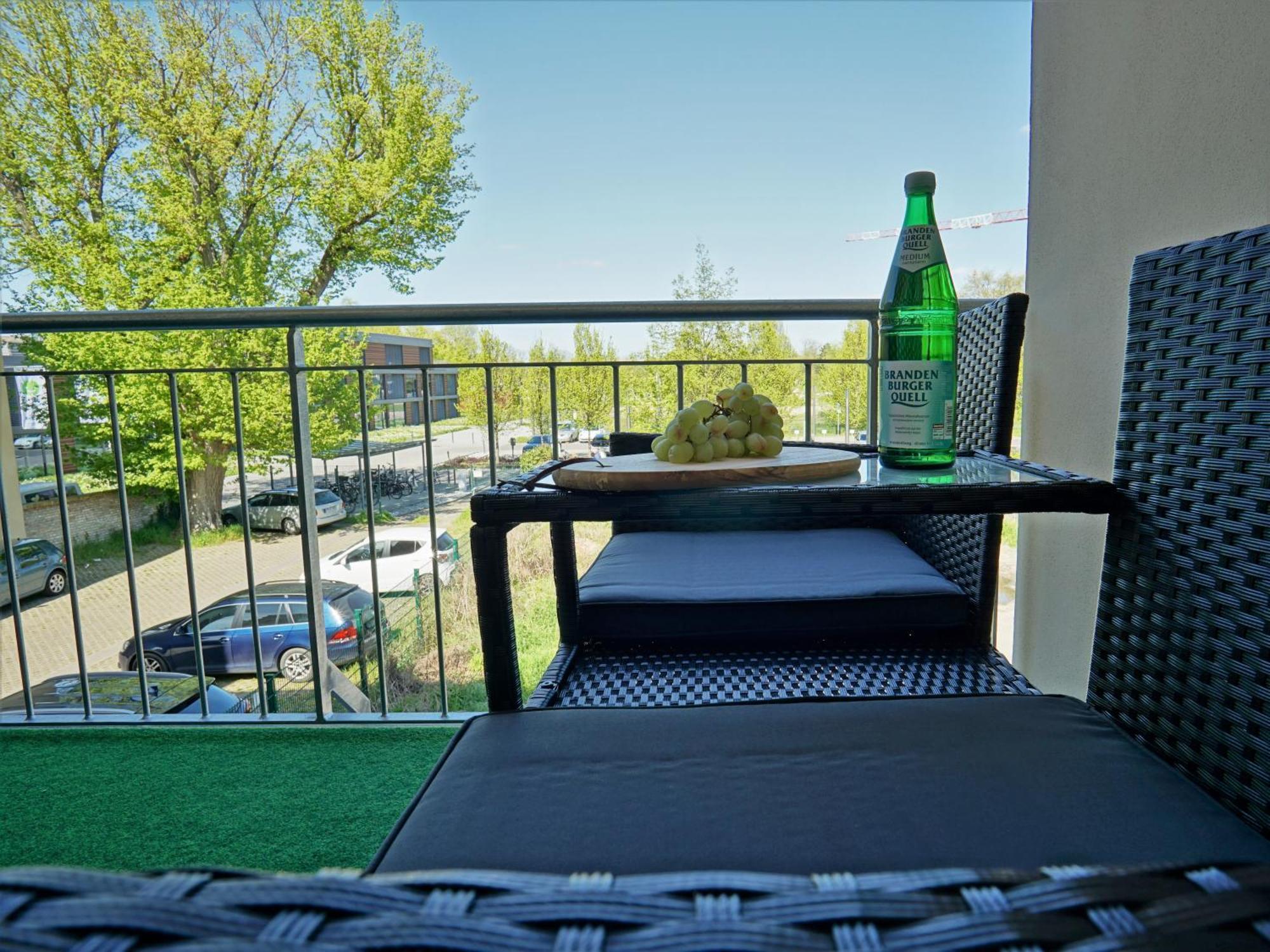 Ferienwohnung "Hogulu" Brandenburg, Balkon, Neustadt, Kueche, Wassernaehe - Parkplatz Inklusive Brandenburg an der Havel Zimmer foto